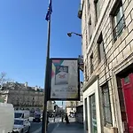 Joli Boheme Sous Les Toits De * Paris