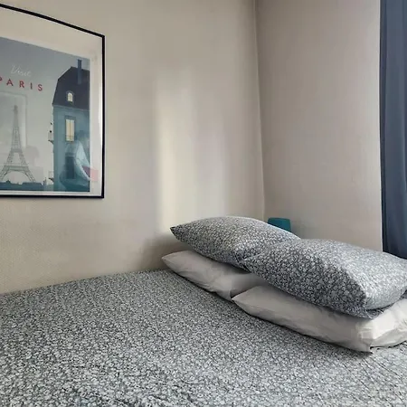 Joli Boheme Sous Les Toits De Paris
