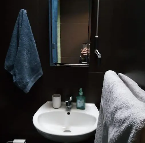 Joli Boheme Sous Les Toits De *