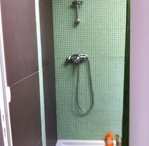 Joli Boheme Sous Les Toits De *